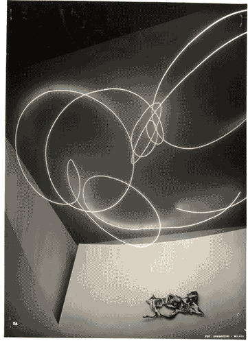 Image for IX Triennale - Palazzo dell'Arte - Scalone d'Onore e vestibolo del primo piano - Luciano Baldessari e Marcello Grisotti - Installazione luminosa "Luce spaziale" di Lucio Fontana