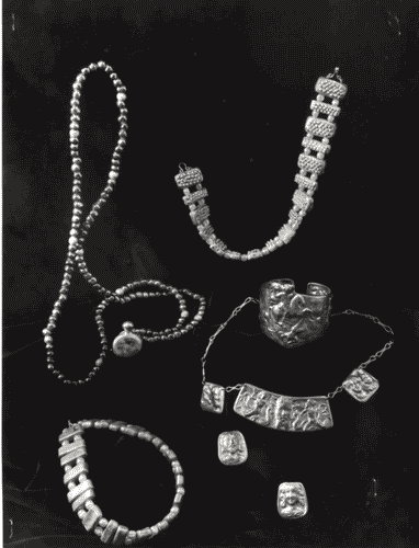 Image for IX Triennale - Oreficeria, argenteria, bigiotteria - Collane e bracciali