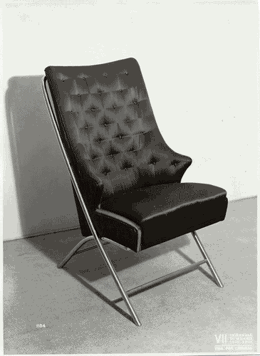 Image for VII Triennale - Galleria dell'arredamento - Seconda parte - Sala del mobile imbottito di Giovanni Pestalozza - Poltrona rivestita di raso