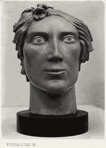 Image for V Triennale - Arti decorative e industriali - Mostre estere - Finlandia -Testa di maiolica di F. Holtzer