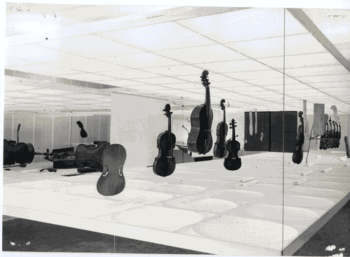 Image for X Triennale - Mostre temporanee - Strumenti musicali - Giuliano Cesari - Raffella Crespi - Vittorio Garatti - Giampiero Pallavicini - Ferruccio Rezzonico