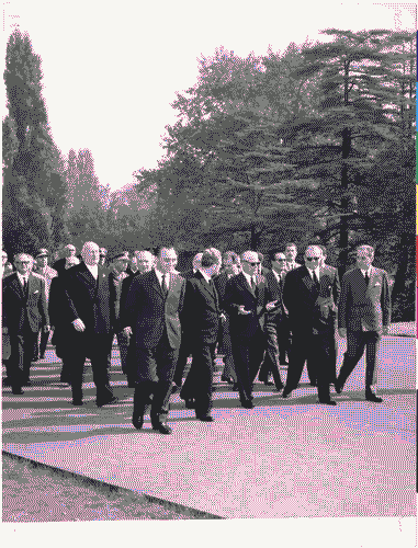 Image for XII Triennale - Visita del Presidente della Repubblica Giovanni Gronchi -Ivan Matteo Lombardo - Ignazio Gardella - Tommaso Ferraris - Agenore Fabbri