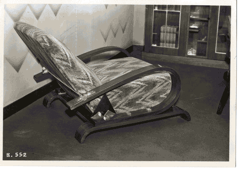 Image for IV Triennale - II Galleria dell'arredamento - Salotto da studio per signora di Gaetano e Osvaldo Borsani - Poltrona