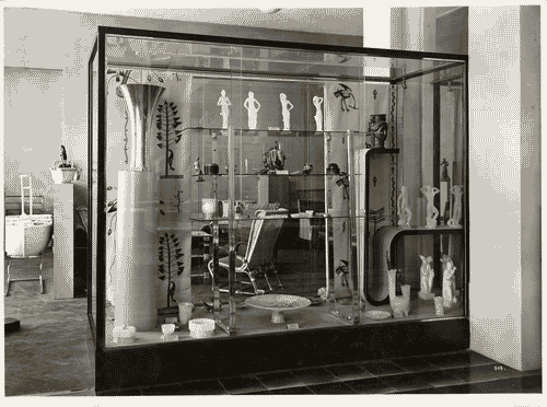 Image for V Triennale - Arti decorative e industriali - Sala dell'E.N.A.P.I.