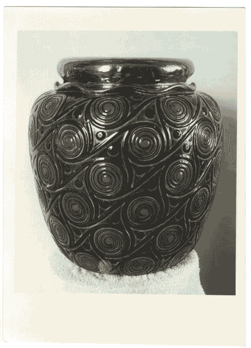 Image for I Biennale - Sezione di Faenza - Grande vaso in maiolica a girali policrome in rilievo