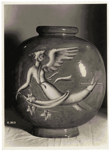 Image for IV Triennale - Galleria della ceramica - Sala delle Manifatture ceramiche Richard Ginori - Vaso in ceramica smaltata di Gio Ponti