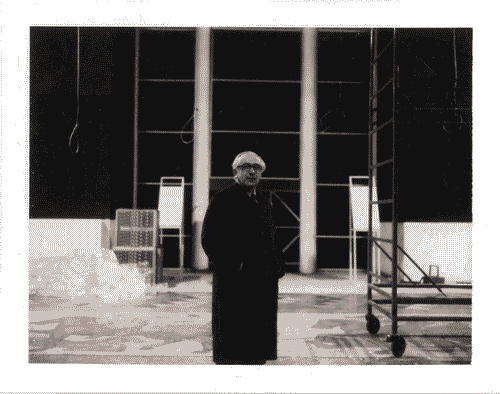 Image for XVI Triennale - Lavori di allestimento - Primo ciclo - Atrio - Ritratto maschile