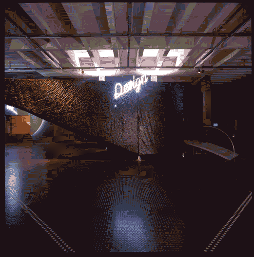 Image for XVII Triennale - Le città del mondo e il futuro delle metropoli - Oltre la città la metropoli - Simulatore metropolitano, nell'allestimento della sezione Design (i comportamenti negli spazi pubblici, semipubblici e privati)