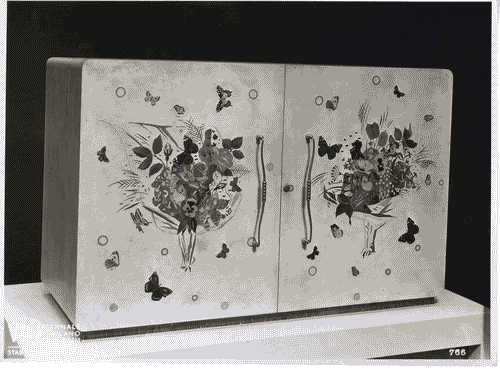 Image for VII Triennale - Mostra dell'E.N.A.P.I. - Mobili e oggetti di legno - Stipo di legno intarsiato di Antonio Canciani