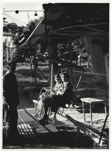 Image for IX Triennale - Mostra internazionale dell'architettura in movimento - Seggiovia del Parco Sempione - Seggiolino biposto