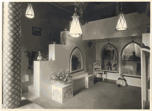 Image for III Biennale - Sezione piemontese - III Biennale - Sala dei fiori e dellebambole Lenci