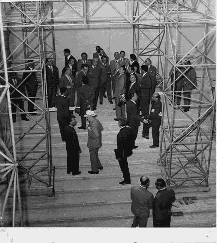 Image for X Triennale - Palazzo dell'Arte - Lavori di allestimento - Sopralluogo del sindaco di Milano Virgilio Ferrari, del Presidente della triennale Ivan Matteo Lombardo, e di altre autorità