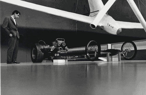 Image for XIV Triennale - Mostra del grande numero - Introduzione - Rassegna del prodotto individuale ad alto livello tecnologico - Pio Manzù - William Lansing Plum - Richard Sapper - Aereo sperimentale Linnet - Dragster "The Hawiian"