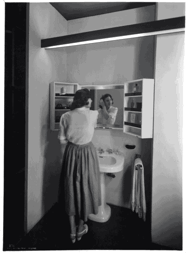 Image for IX Triennale - Abitazione - Alloggio n. 8: interno di casa per vacanze - Renato G. Angeli - Ico Parisi - Gianni Saibene - Bagno