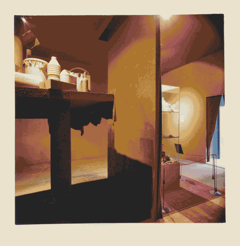 Image for XVIII Triennale - Partecipazioni internazionali - Spagna - Catalogna. Cassa contenente natura morta ancora viva