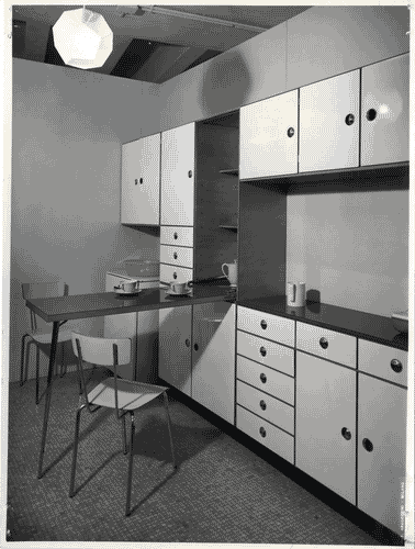 Image for X Triennale - Mostra della casa - Alloggio Borsalino n. 1 - Cucina - Ignazio Gardella - Marco Comolli - Luigi Radice - Enrico Taglietti