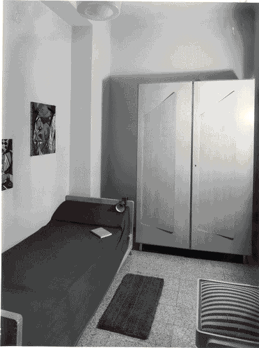 Image for IX Triennale - Quartiere sperimentale della Triennale di Milano (QT8) - Mostre speciali al QT8 in occasione della Nona Triennale - Casa INA-Casa a 11 piani - Alloggio n. 14 - Camera da letto singola