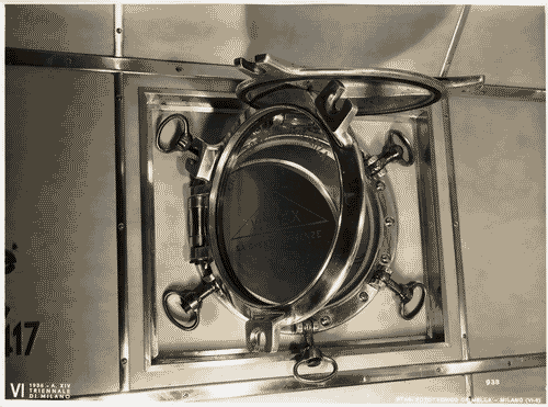 Image for VI Triennale - Padiglione nel parco Sempione - Sistemi costruttivi e materiali edilizi - Sezione dei vetri - Oblò in Vitrex,