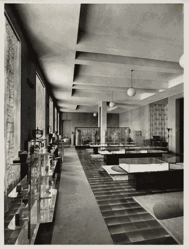 Image for V Triennale - Arti decorative e industriali - Sala dell'E.N.A.P.I.