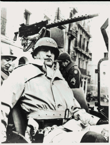 Image for Tra moda e design, linea infinita - Burberrys