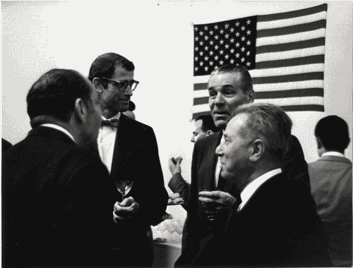 Image for 05_Sezione degli Stati Uniti d'America durante l'inaugurazione della XIII Triennale