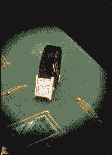 Image for Tra moda e design, linea infinita - Orologio da polso Cartier