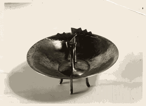 Image for V Triennale - Arti decorative e industriali - Cristalli-metalli-illuminazione - Portacenere in metallo di Ugo Carà