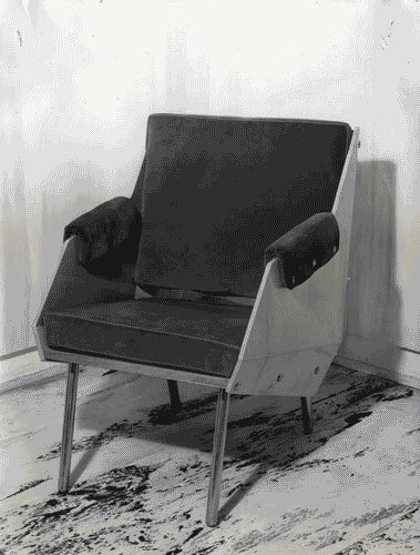 Image for IX Triennale - Abitazione - Alloggio n. 5: elementi di appartamento - Poltroncina con struttura in legno, doghe in pelle e cuscini - Carlo De Carli