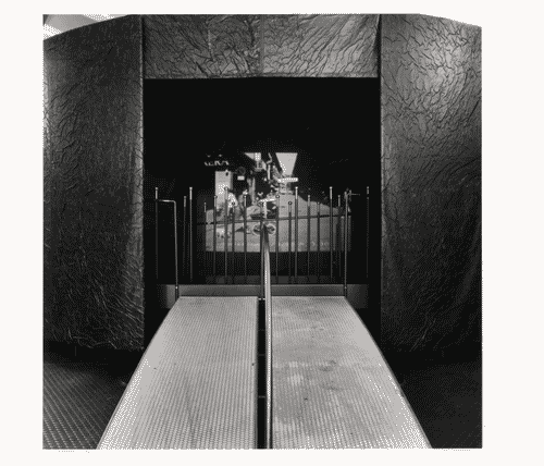 Image for XVII Triennale - Le città del mondo e il futuro delle metropoli - Oltre la città la metropoli - Simulatore metropolitano, nell'allestimento della sezione Design (i comportamenti negli spazi pubblici, semipubblici e privati)