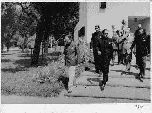 Image for V Triennale - Visita di Araldo Di Crollalanza - Giulio Barella - Gio Ponti- Carlo Alberto Felice