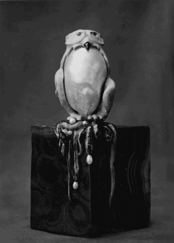 Image for I Biennale - Mostra degli orafi - Soprammobile a forma di gufo con perla edecorazione in oro e brillanti, base in malachite, di Alfredo Ravasco