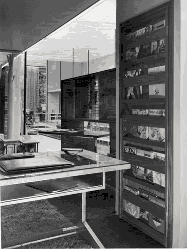 Image for IX Triennale - Arredamento e mobili isolati - Arredamenti composti - Studio di una creatrice di Sezione dei Tessuti - Guglielmo Ulrich