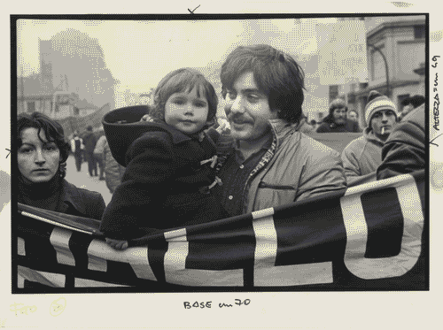 Image for Il luogo del lavoro - Il presente possibile e da pretendere - Il fascino delle possibili occupazioni - Manifestazione di lavoratori