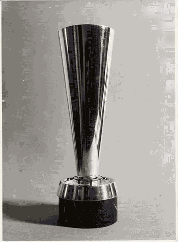 Image for V Triennale - Arti decorative e industriali - Cristalli-metalli-illuminazione - Coppa di Ugo Carà