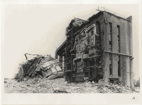 Image for Il luogo del lavoro - Paesaggi industriali di oggi - Dall'archeologia industriale al riuso - Bochum, centrale energetica (in disuso) della miniera Lothringen IV