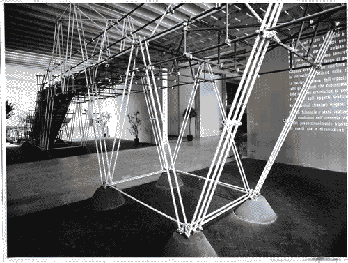 Image for VIII Triennale - Unificazione, modulazione e industrializzazione nell'edilizia - Passerella sovrastante l'atrio - Giuseppe Ciribini - Luigi Mattioni