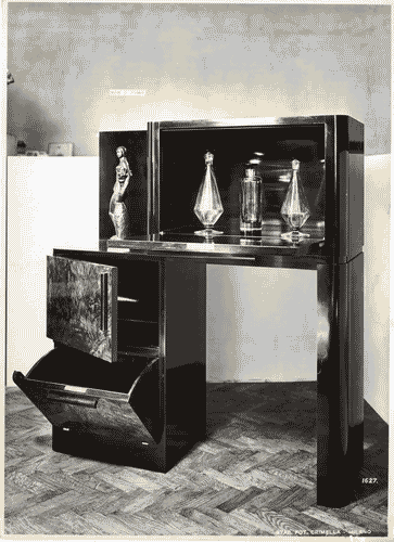 Image for V Triennale - Arti decorative e industriali - Sala dell'E.N.A.P.I. - Mobili e oggetti di legno - Mobile bar in radica