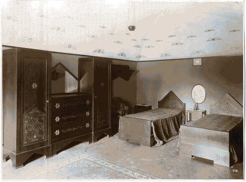 Image for II Biennale - Sale dell'"Atelier di Varedo" - Camera da letto di Gino Maggioni