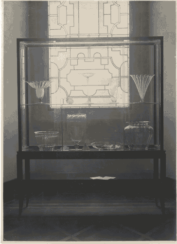 Image for Vetrina con vetri Venini di Napoleone Martinuzzi