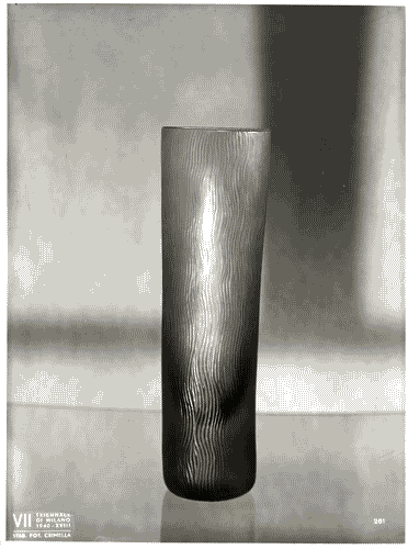 Image for VII Triennale - Mostra dei metalli e dei vetri - Produzione Venini - Vaso in vetro