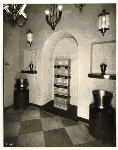 Image for IV Triennale - Galleria dell'illuminazione - Sala delle lampade Italo Carlotti su disegno di Silvano Brunelli