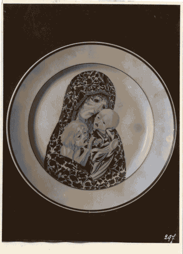 Image for III Biennale - Sezione dell'U.R.S.S. - Sala della Produzione della Fabbrica di Stato di Porcellana a Leningrado - Piatto in porcellana