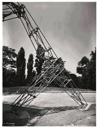 Image for IX Triennale - Mostra internazionale dell'architettura in movimento - Seggiovia del Parco Sempione - Particolare della struttura della stazione motrice