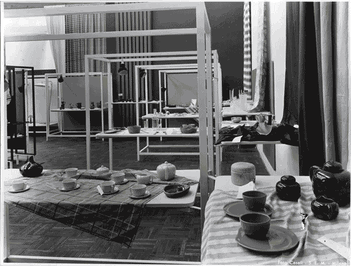 Image for Allestimento della sezione Oggetti per la casa con ceramiche di Marcello Fantoni e tessuti di Fede Cheti