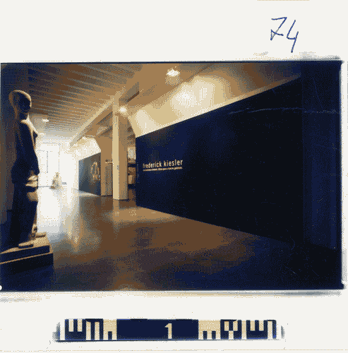 Image for Frederick Kiesler. Arte Architettura Ambiente - Ingresso alla mostra