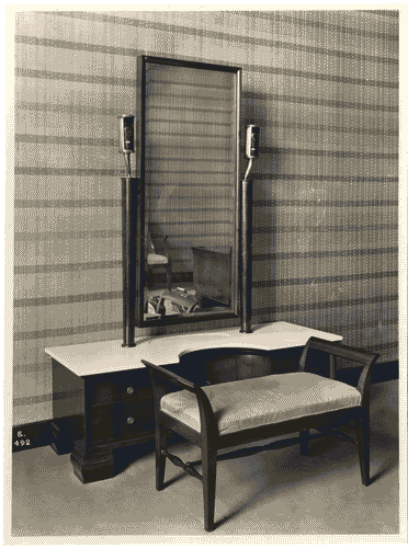 Image for IV Triennale - II Galleria dell'arredamento - Camera da letto di Ottavio Cabiati - Toeletta