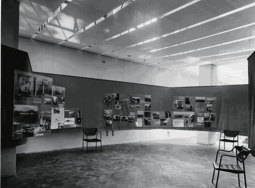 Image for IX Triennale - Mostra dell'architettura spontanea - Campania, Lazio, Sardegna, Toscana - Pannelli fotografici - Ezio Cerutti - Carlo De Carlo - Giuseppe Samonà