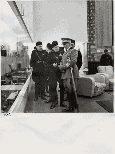 Image for VI Triennale - Visite di autorità e gerarchi - Giulio Barella