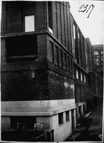 Image for Angolo sud-est del Palazzo dell'Arte durante i lavori di costruzione