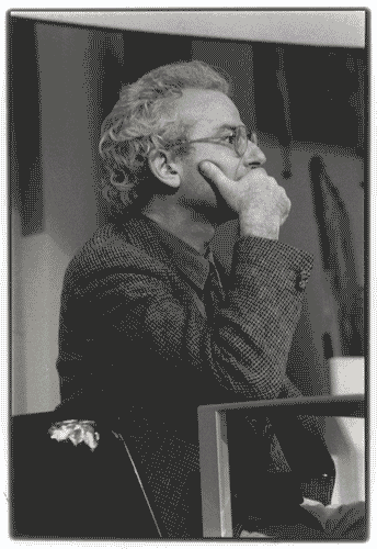 Image for XIX Triennale - I racconti dell'abitare - Dodici incursioni nelle officine dell'arte - Moda "Tagli e ritagli" - Ugo Volli